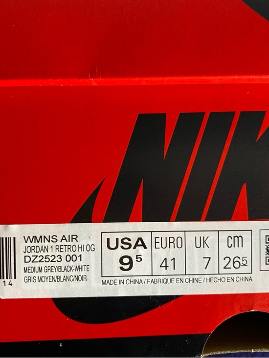 Nike Women’s High-Top Sneakers Black & Gray - Picture 5 of 5